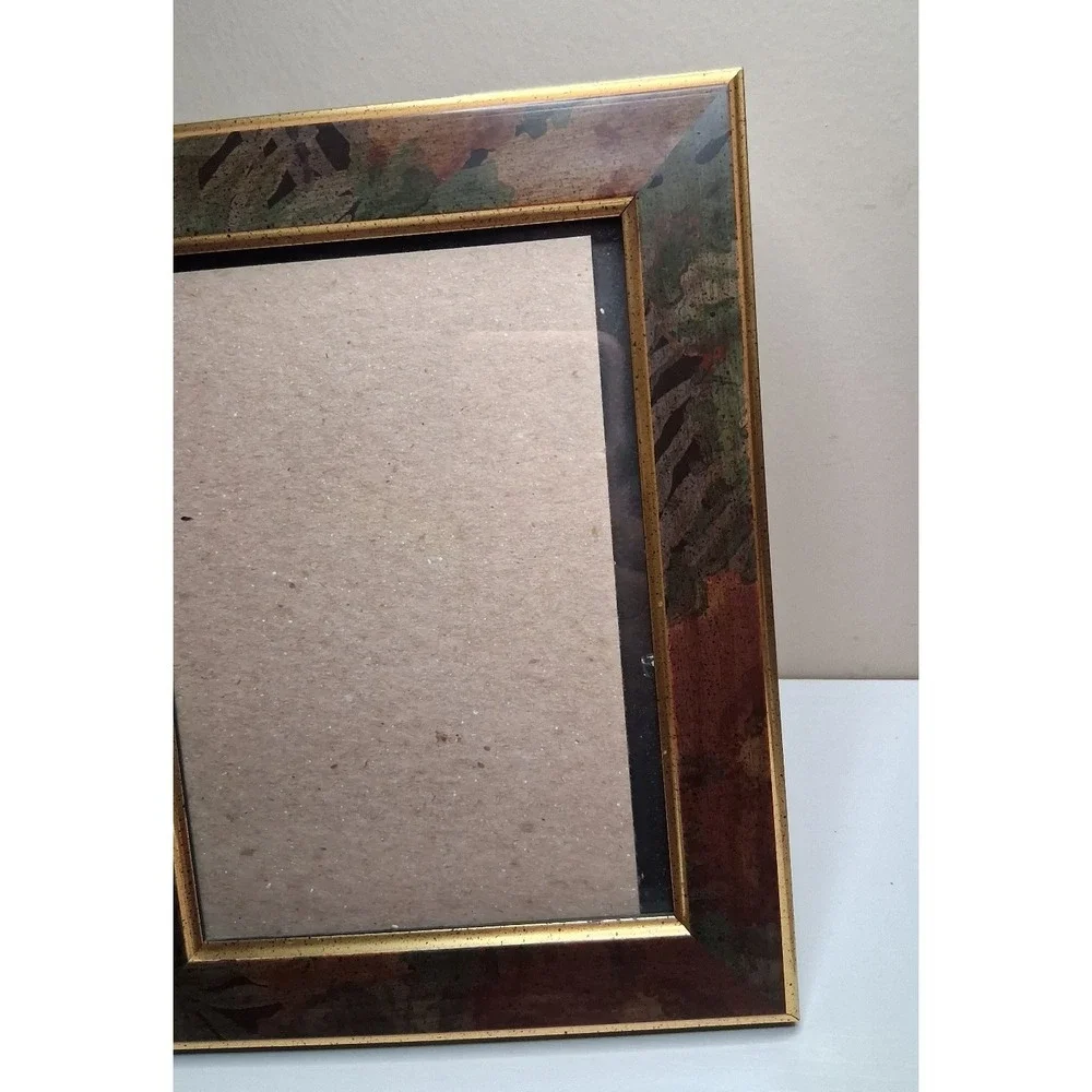 Vintage 5x7 Picture Frame Multicolor Leaf Pattern Gold Trim